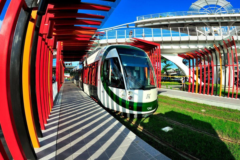 麗登汽車旅館 Kaohsiung Exterior photo